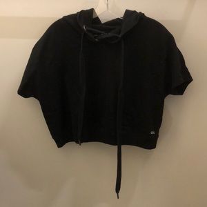 ALO Yoga Tops - Alo black short sleeve hooded top sz M 71653 ALO Yoga Tops - Alo black short sleeve hooded top sz M 71653